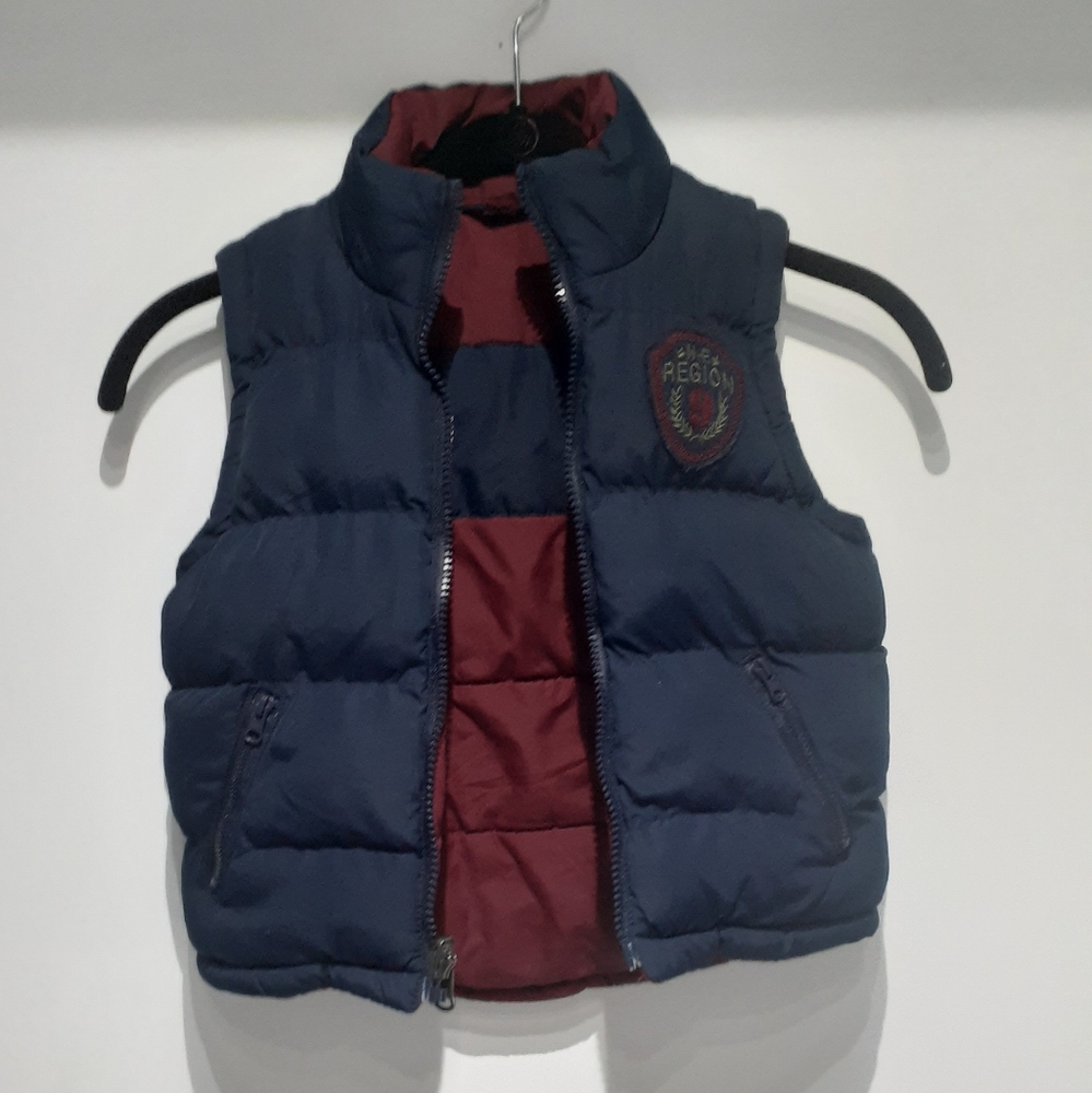 N-E Region Reversible Vest